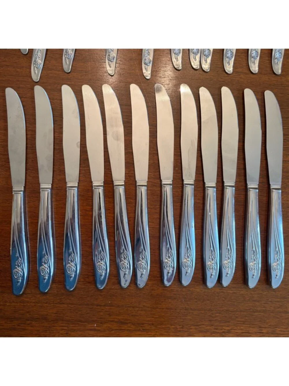 Oneida Custom Roseanne Stainless Steel Flatware 49 Piece Fork Spoon Knife Rose